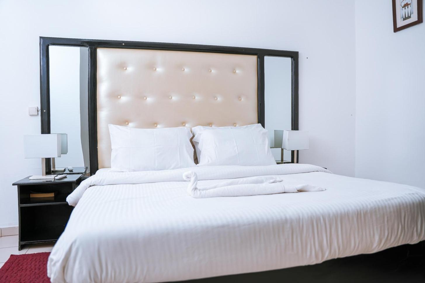 Les Residences De La Providence - Appart Hotel Yaounde Ngoại thất bức ảnh